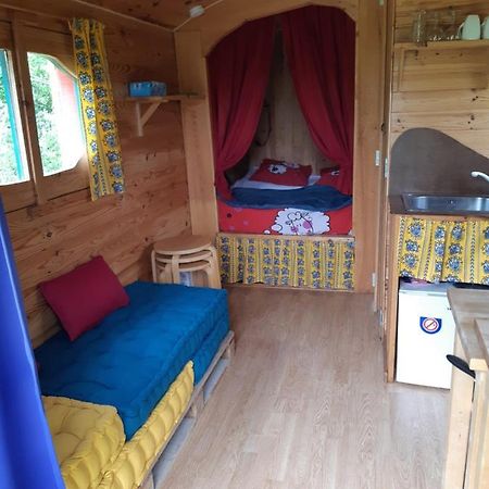 Roulotte De L'Aubetin Hotel Saint-Augustin  Екстериор снимка